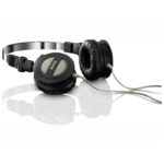 هدفون AKG K404